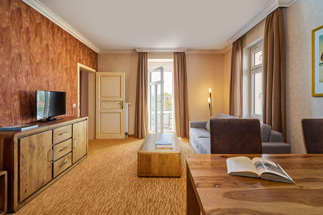 Strand- Und Wellnesshotel Preussenhof Zinnowitz Bagian luar foto